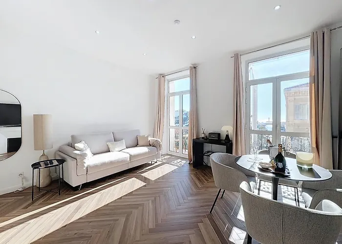 Deluxe Seaview Balcony - 2 Min Palais & Daire Cannes