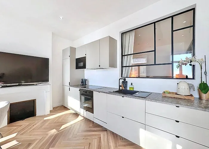 Daire Deluxe Seaview Balcony - 2 Min Palais & Cannes
