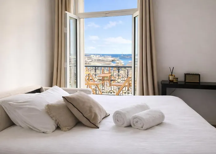 Deluxe Seaview Balcony - 2 Min Palais & Daire *