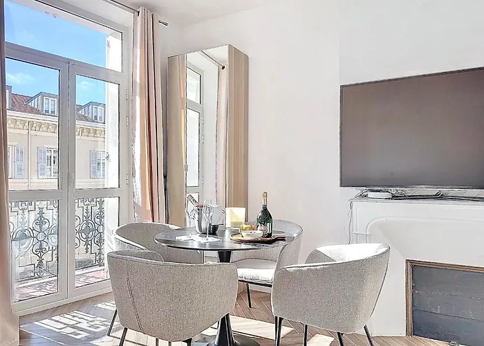 Deluxe Seaview Balcony - 2 Min Palais & Cannes