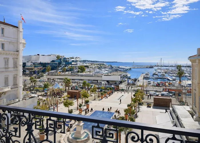 Deluxe Seaview Balcony - 2 Min Palais & Appartement
