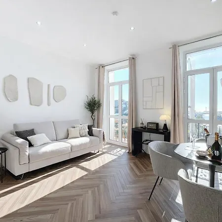 شقة Deluxe Seaview Balcony - 2 Min Palais & كان