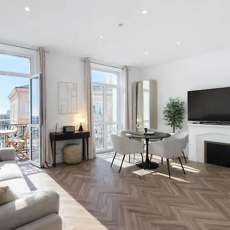 شقة Deluxe Seaview Balcony - 2 Min Palais & *